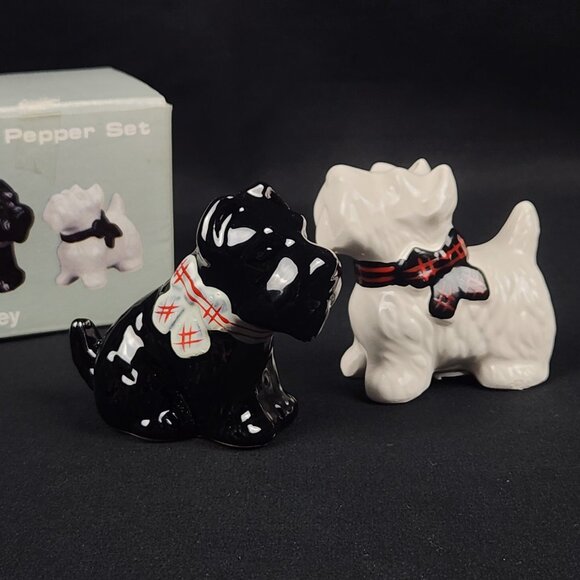 Vintage JCPenney Scottish Terrier Salt & Pepper Shaker Set READ - Picture 1 of 16